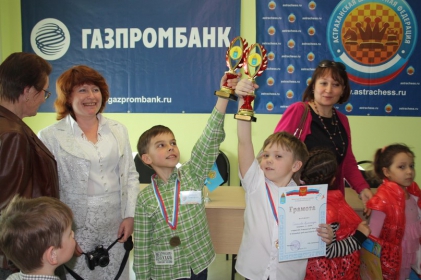 В Первенстве Астраханской области по шахматам среди мальчиков и девочек до 8 лет приняли участие более 110 шахматистов