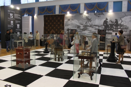 В Краеведческом музее проходит выставка Царская игра